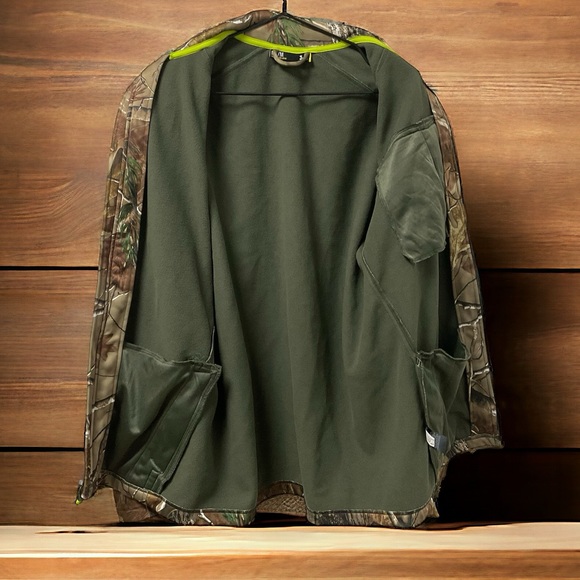 Under Armor Scent Control Soft Shell Fleece Lined Camouflage Zipper Jacket! - Picture 3 of 10